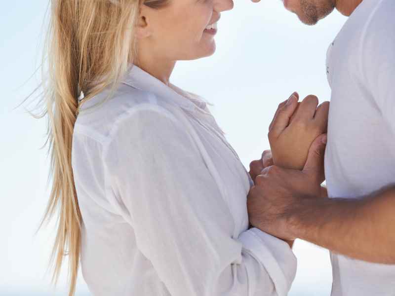 Cómo descargar aplicaciones para chatear con mujeres solteras desde tu celular